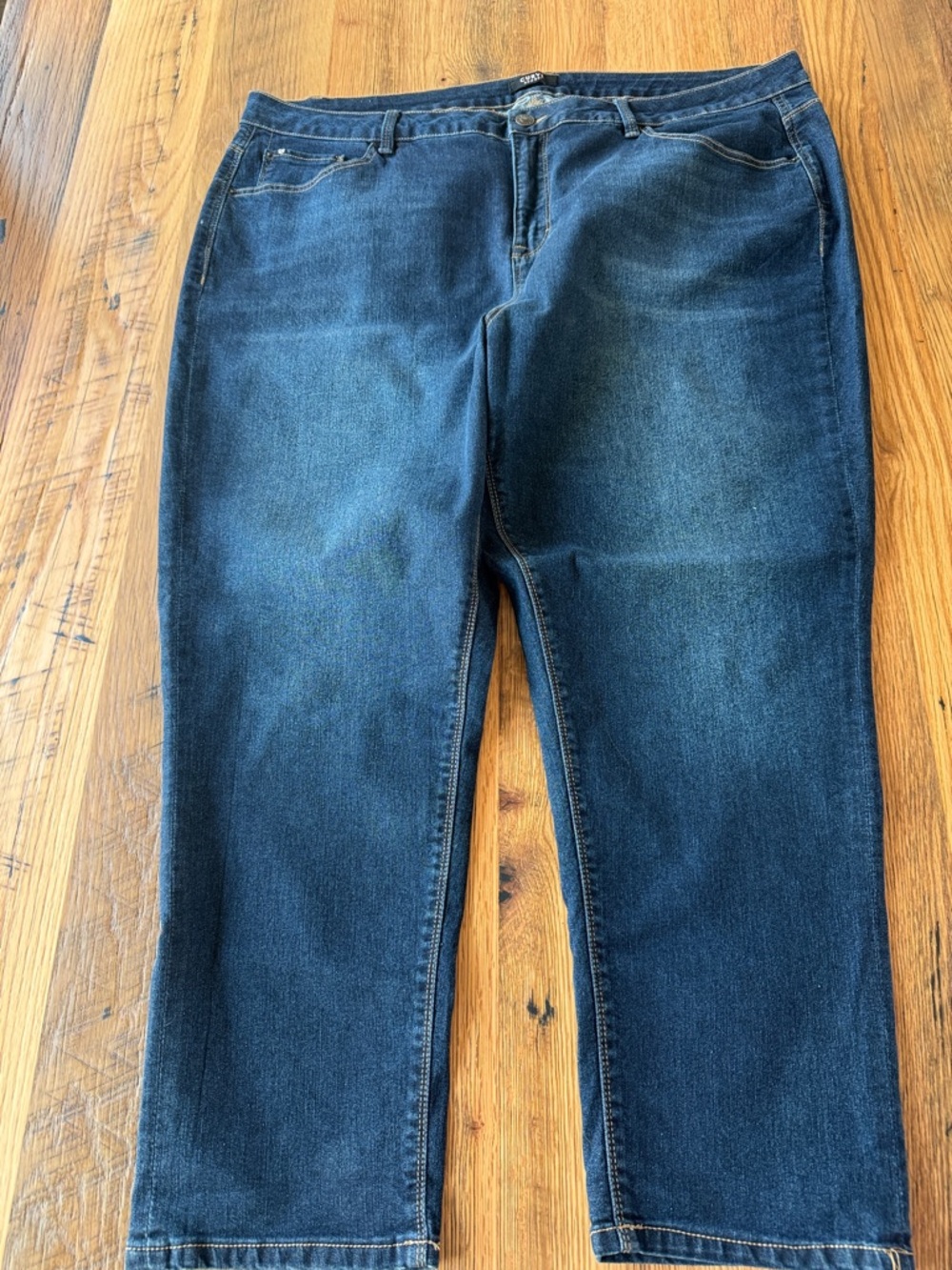 Women’s Blue Straight-Leg Jeans
